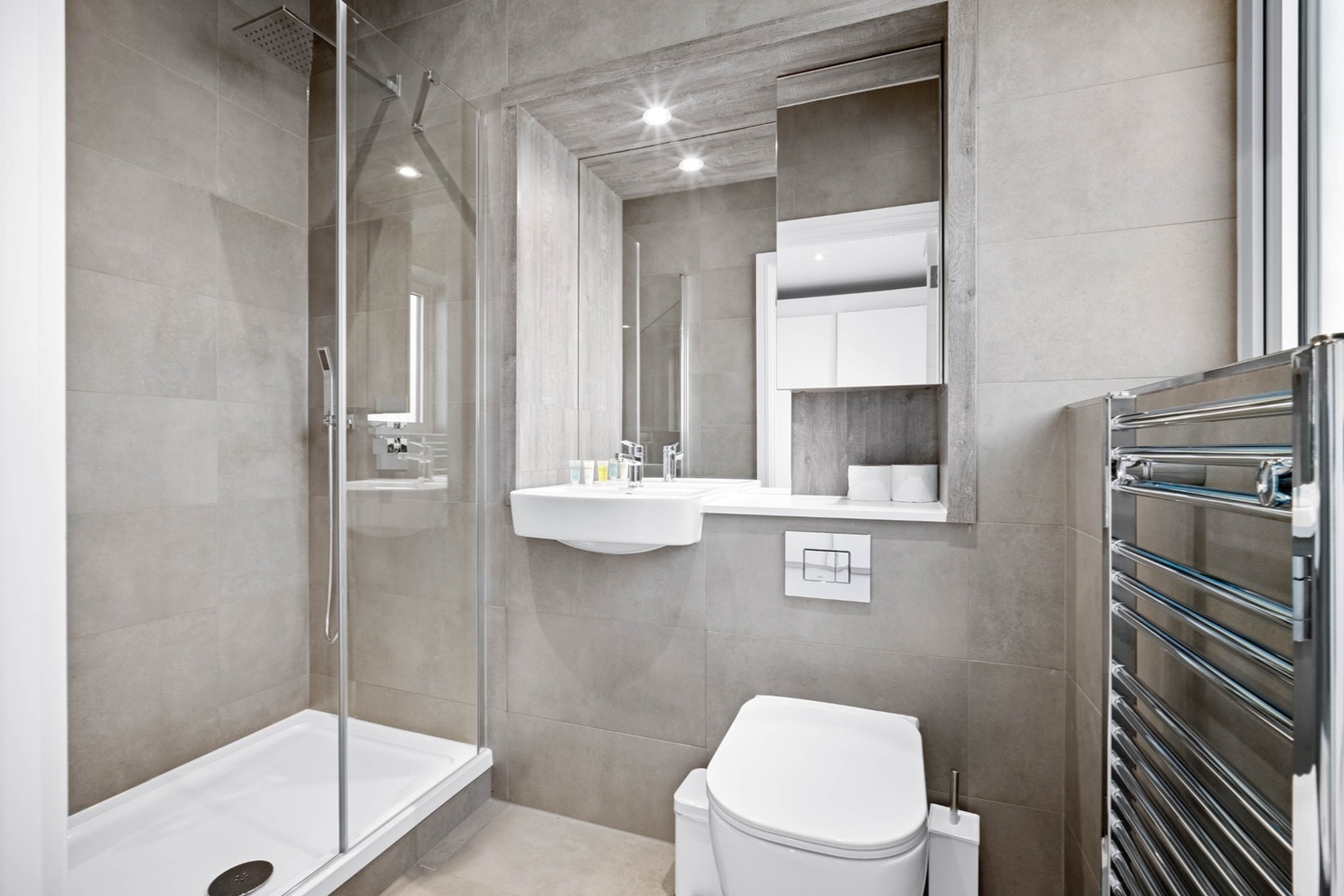 Additional image 17 of 4 Bed Terraced House, Soho Loop St, B18, N1 7GU