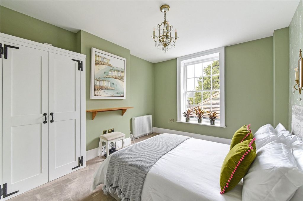 Additional image 20 of 3 bed flat for saleNorth Street, Chichester PO19
