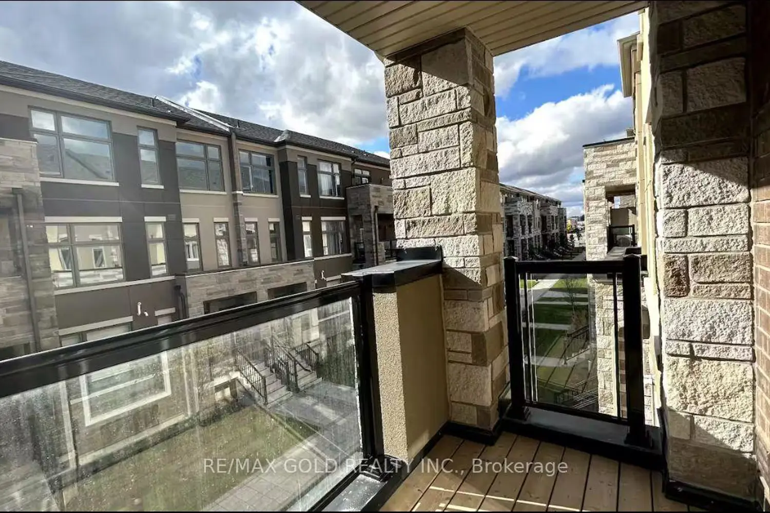 Additional image 11 of 35 Fieldridge Crescent 36