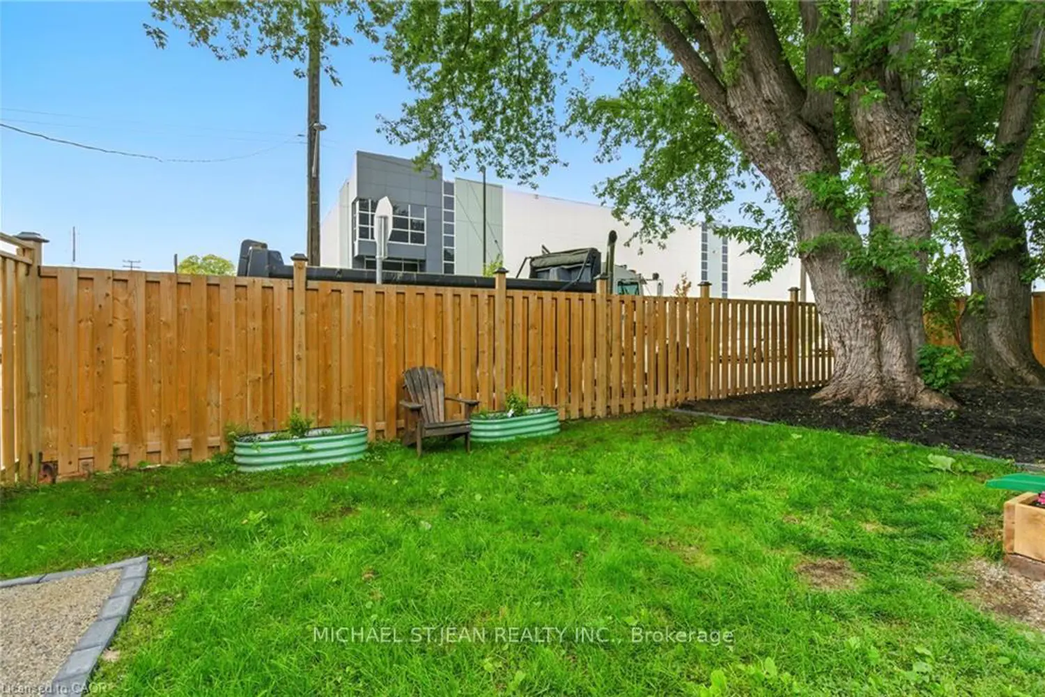 Additional image 16 of 12 Francis Street