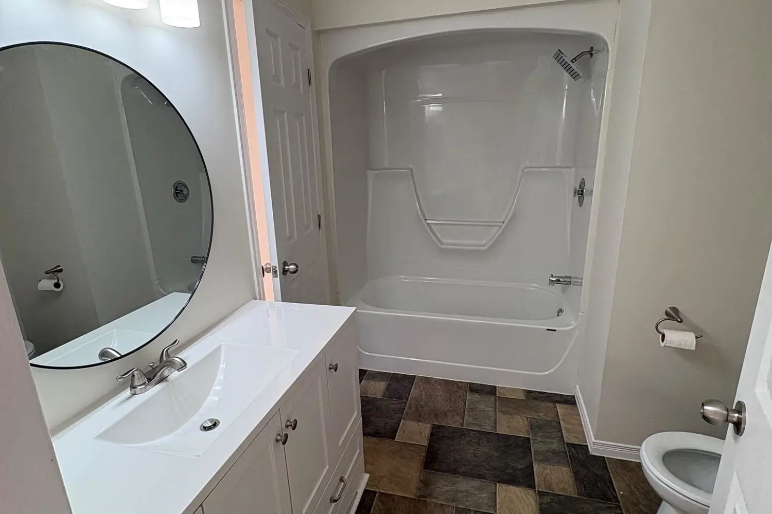 Additional image 11 of 2313 Emily Crescent