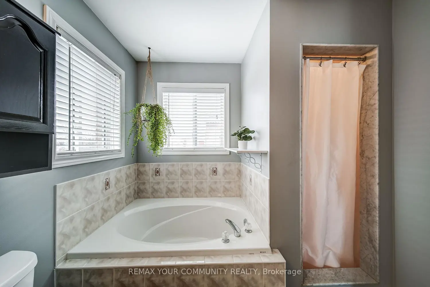 Additional image 12 of 93 Amberview Drive