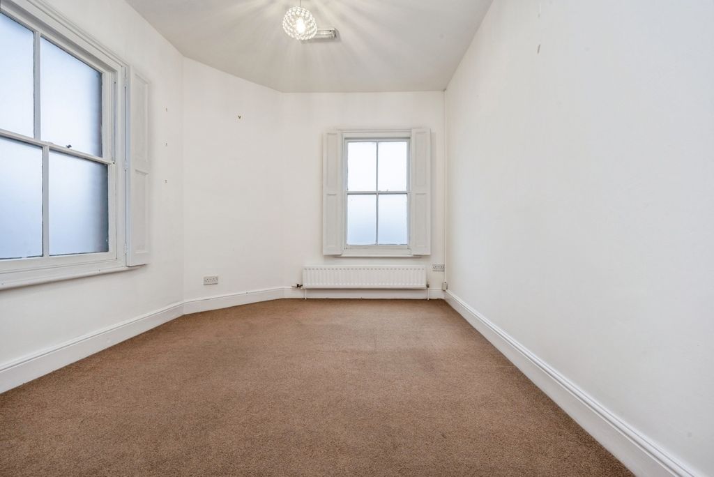Additional image 13 of Studio for saleMidland Road, Bedford, Bedfordshire MK40