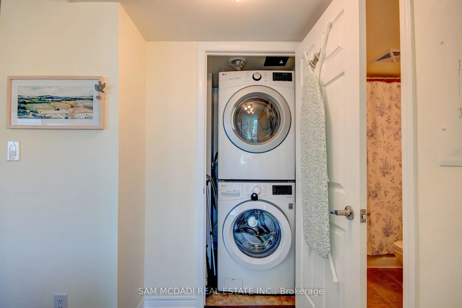 Additional image 16 of 208 Enfield Place 2205