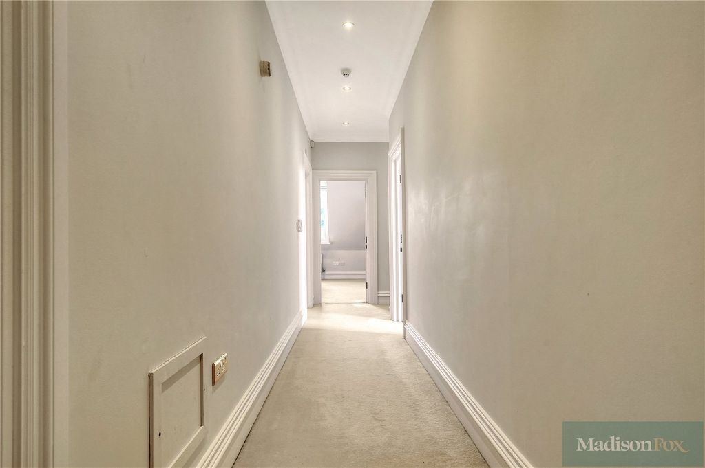 Additional image 28 of 4 bed flat for saleClaybury Hall, Regents Drive, Woodford Green IG8