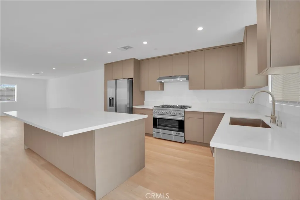 Additional image 46 of 18225 Chatsworth St, Northridge, CA 91326