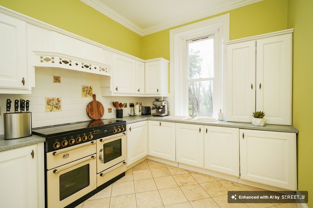 Additional image 5 of 3 bed flat for saleGraham Road, Ranmoor S10