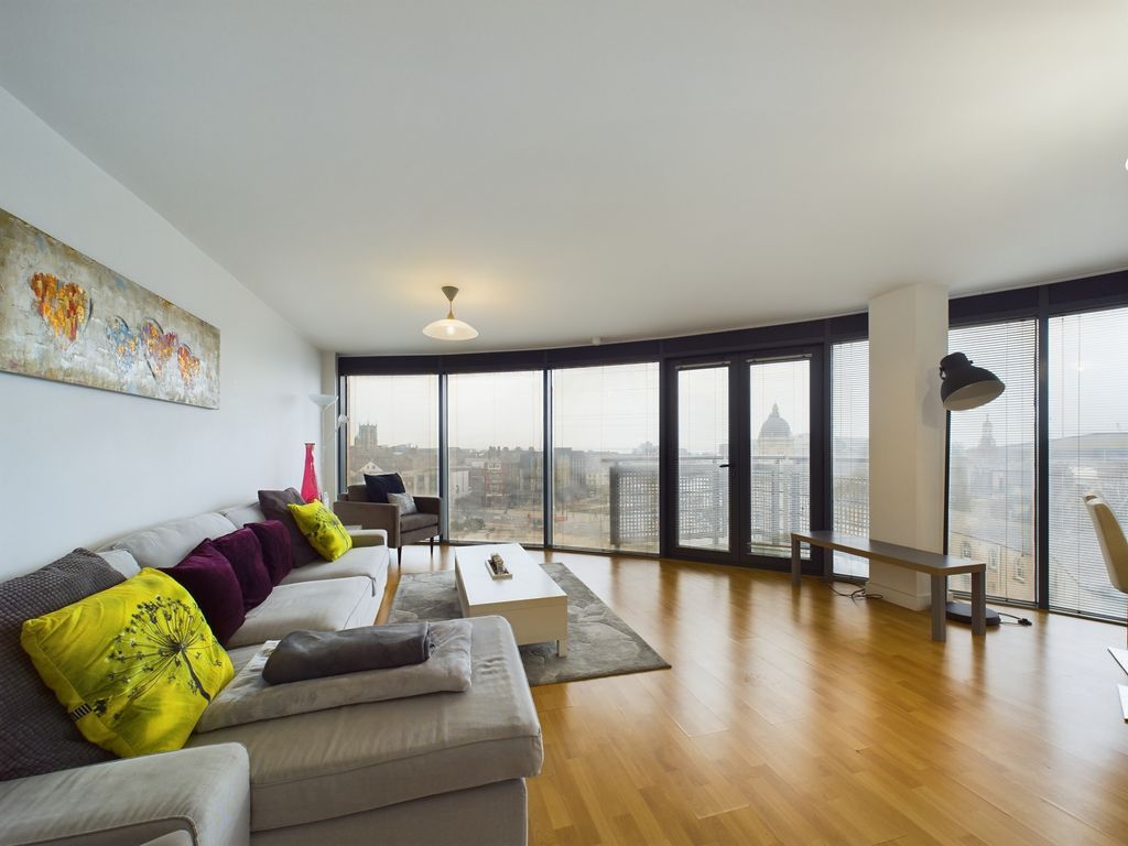 Additional image 6 of 3 bed flat for saleQueens Court, 50 Dock Street, Hull, East Riding Of Yorkshire HU1
