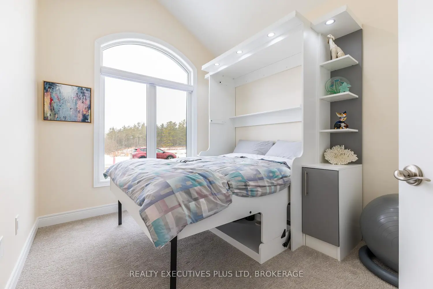 Additional image 4 of 504 Royal Ridge Court