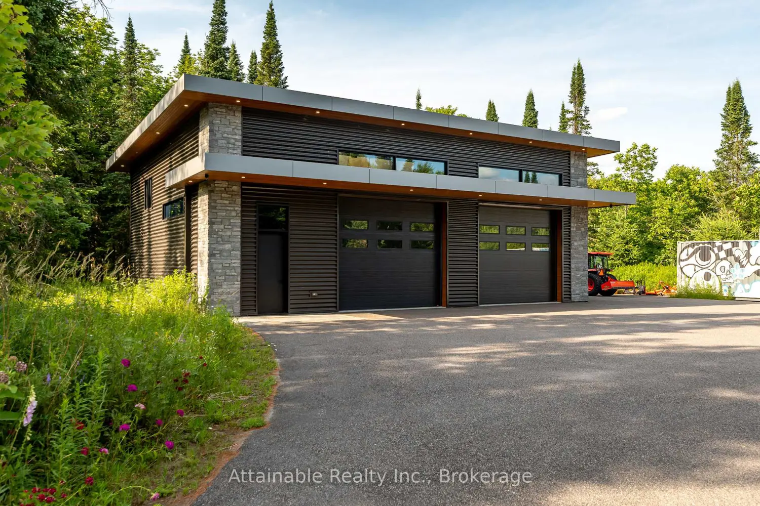 Additional image 15 of 300 West Browns Road