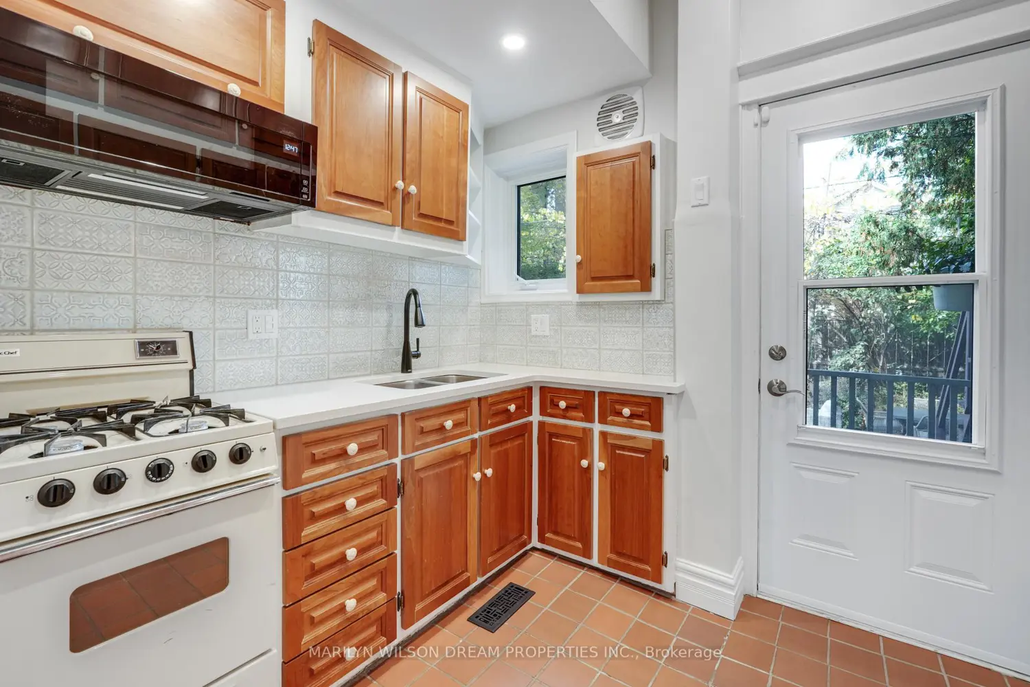 Additional image 8 of 273 Powell Avenue