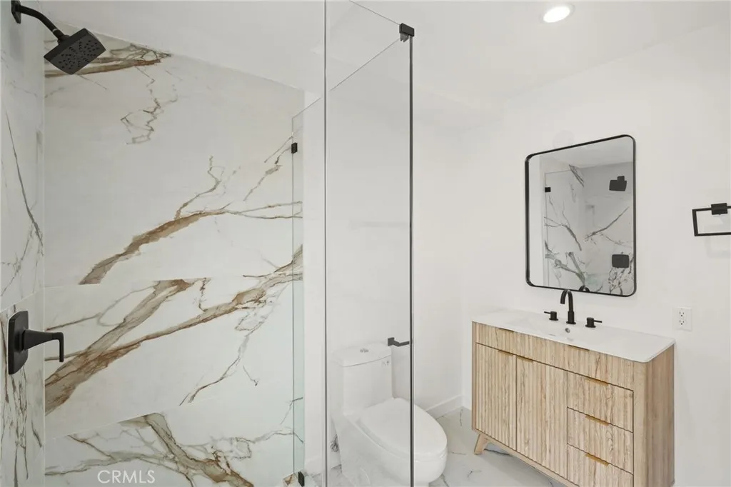 Additional image 55 of 7010 Lennox Avenue Unit A, Van Nuys, CA 91405