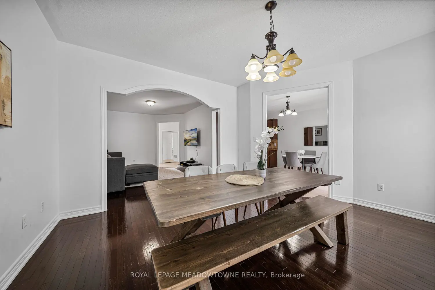 Additional image 9 of 15 New Hampshire Court