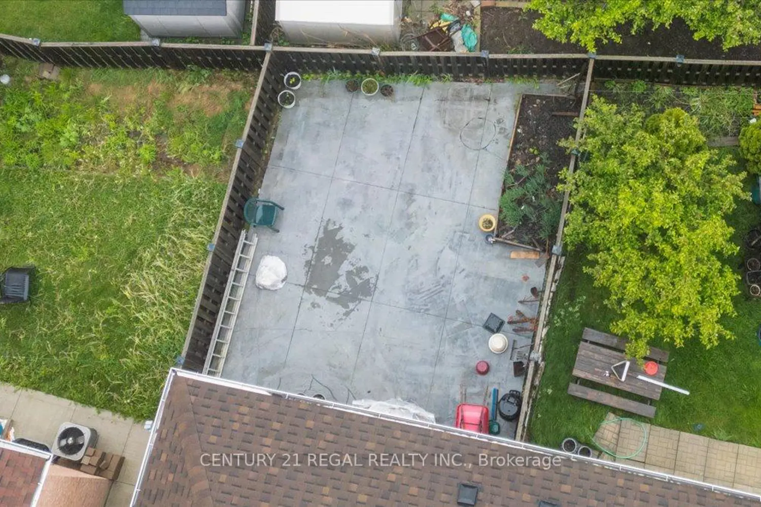 Additional image 18 of 4 Parisian Road