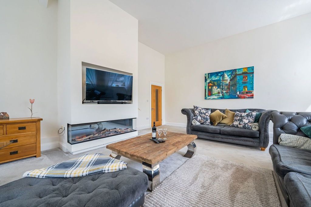 Additional image 9 of 6 bed detached house for saleDuffryn Terrace, Elliots Town, New Tredegar NP24