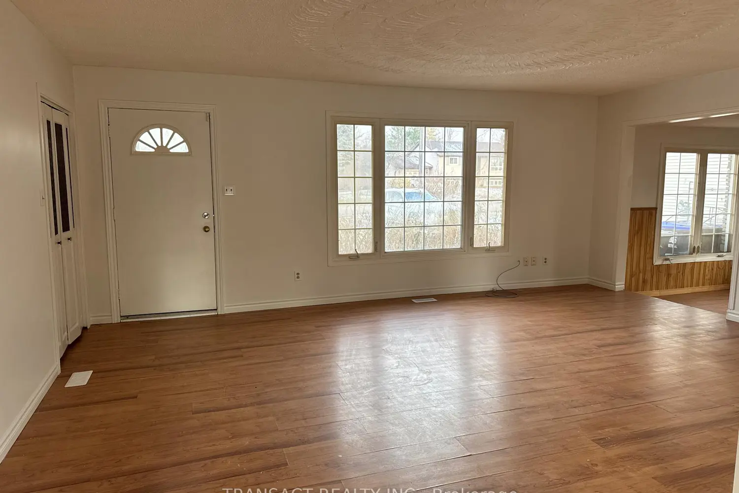 Additional image 4 of 44 Roth Street