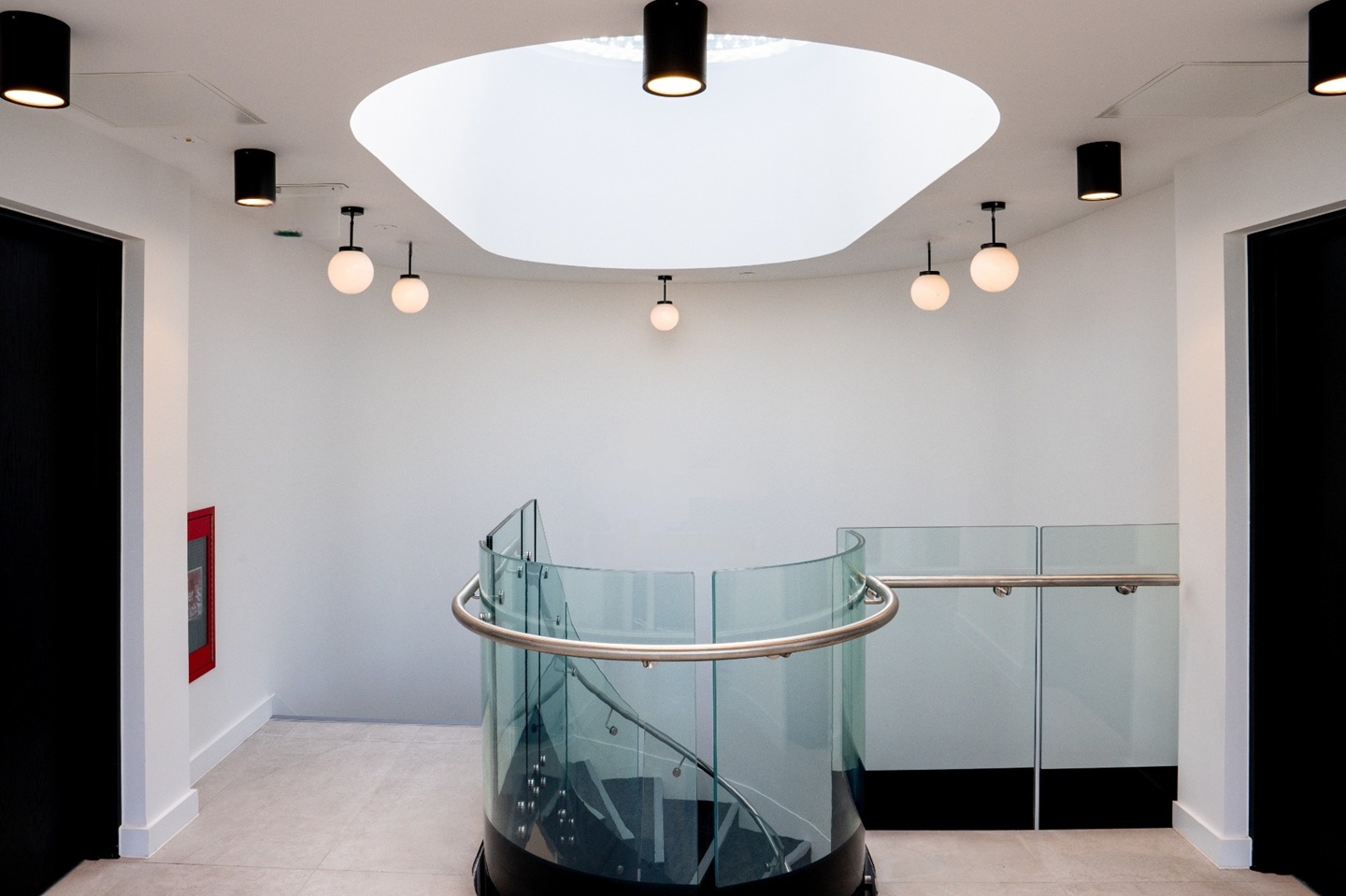 Additional image 37 of 3 Bed Flat, Cluny Mews, SW5, N1 7GU