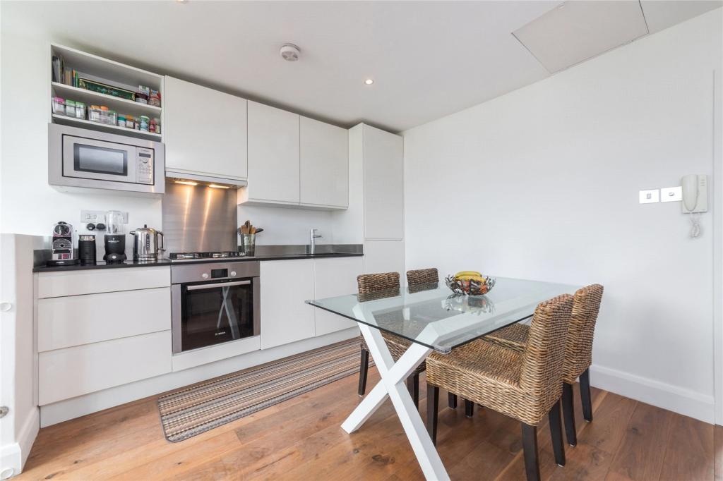 Additional image 4 of 1 Bed Flat, Westgate Terrace, SW10, N1 7GU