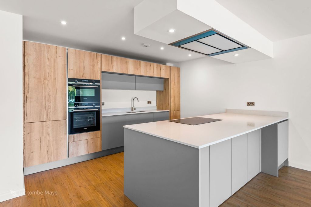 Additional image 4 of 3 bed flat for saleIsland Street, Salcombe TQ8