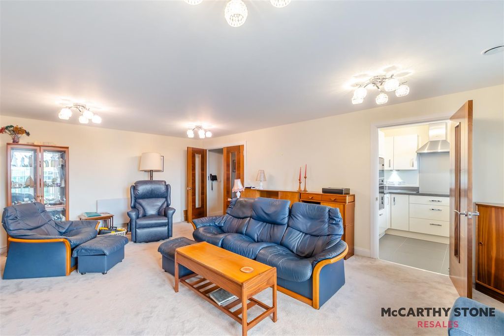 Additional image 9 of 2 bed flat for saleAndrews Court, Molescroft Road, Beverley HU17