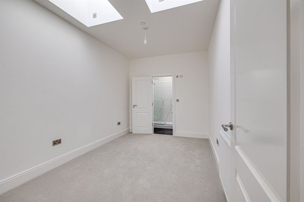 Additional image 23 of 3 bed flat for saleFerma Lane, Great Barrow CH3