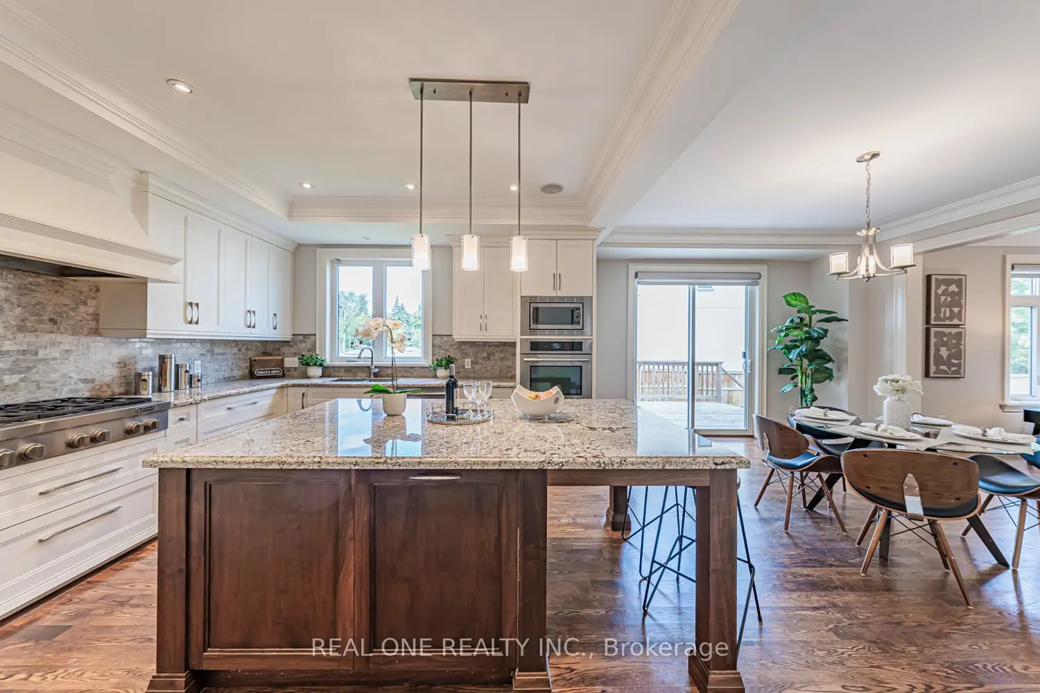 Additional image 3 of 2095 Springfield Road