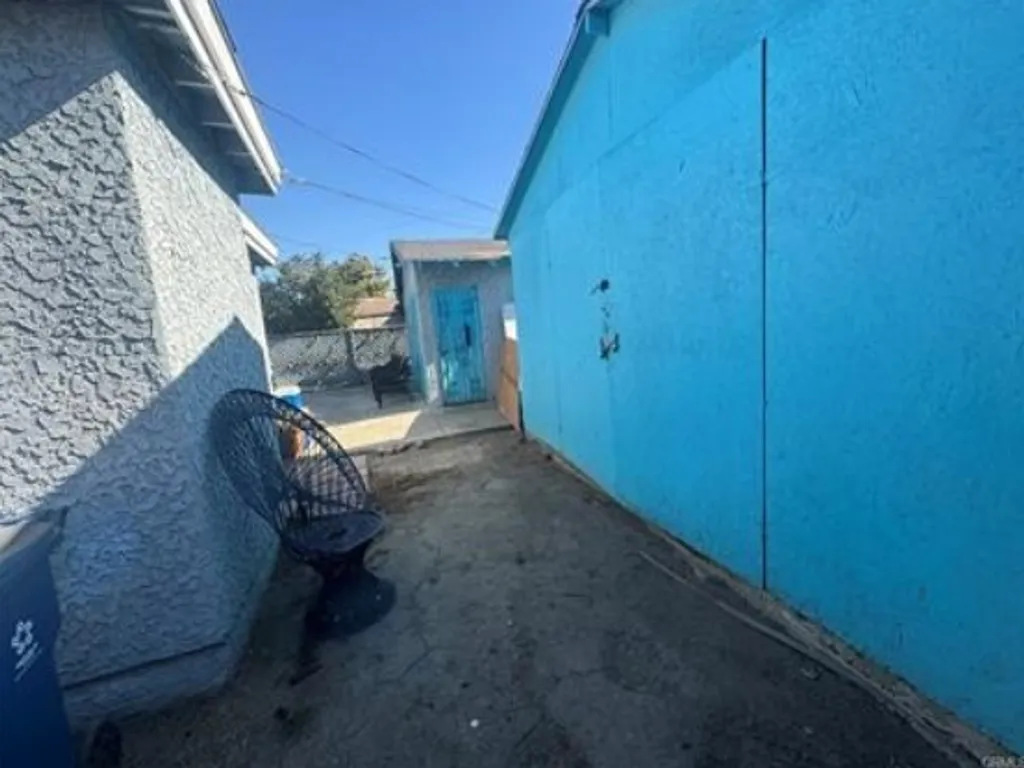 2128 E Stockwell Street Unit B, Compton, CA 90222