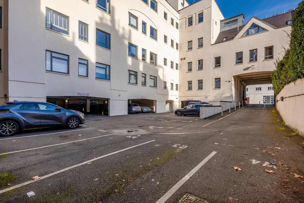 Additional image 20 of 2 bed flat for saleWilliam House 3 Parade, Leamington Spa, Warwickshire CV32