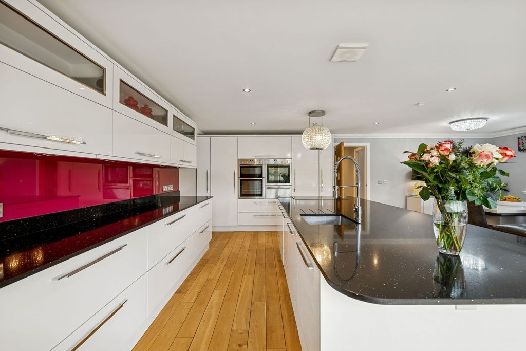 Additional image 10 of 6 bed detached house for saleHamilton Way, East Whitburn EH47