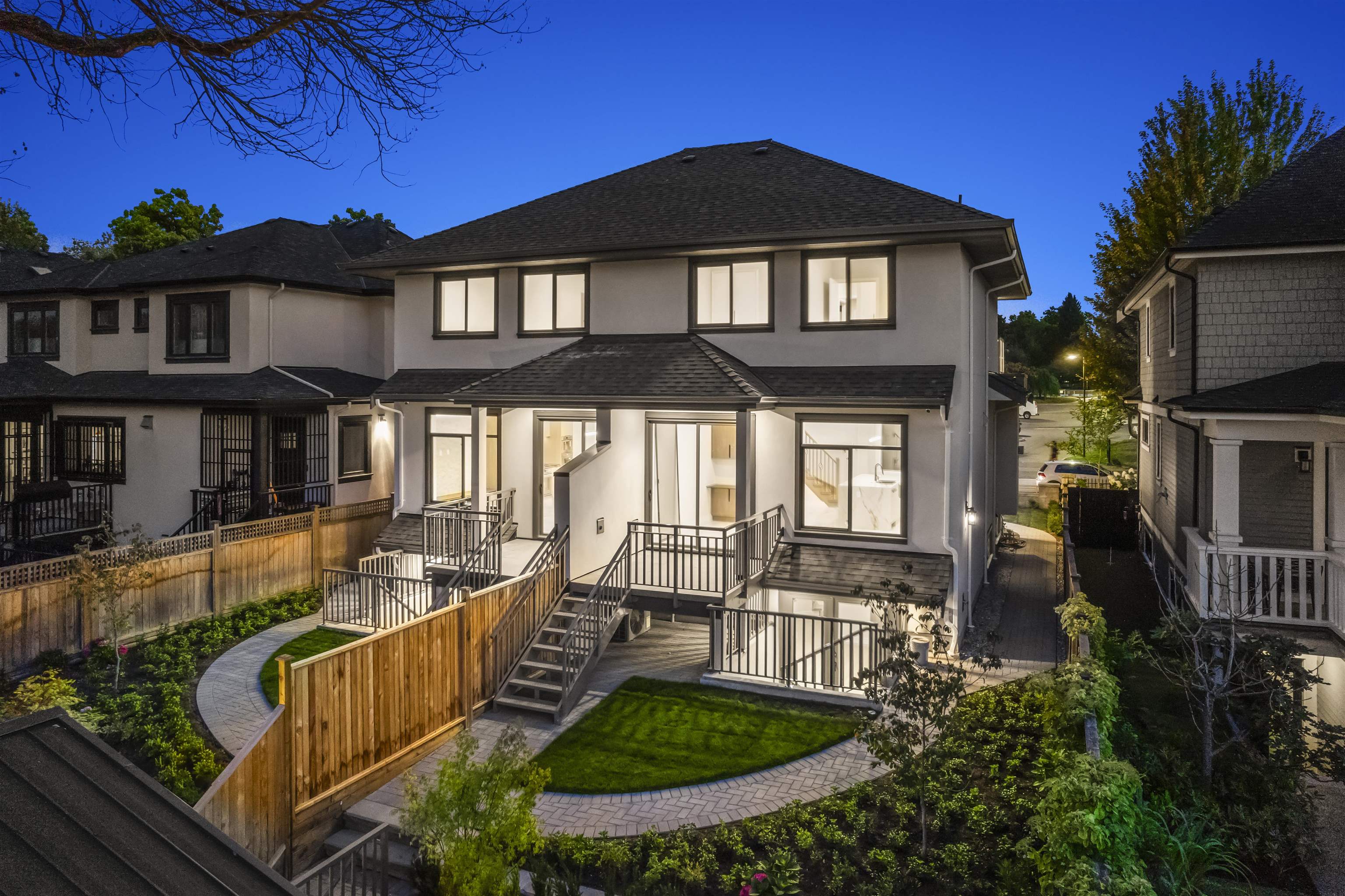 Additional image 3 of 2455 10th Avenue W, Vancouver, BC, V6K 2J4