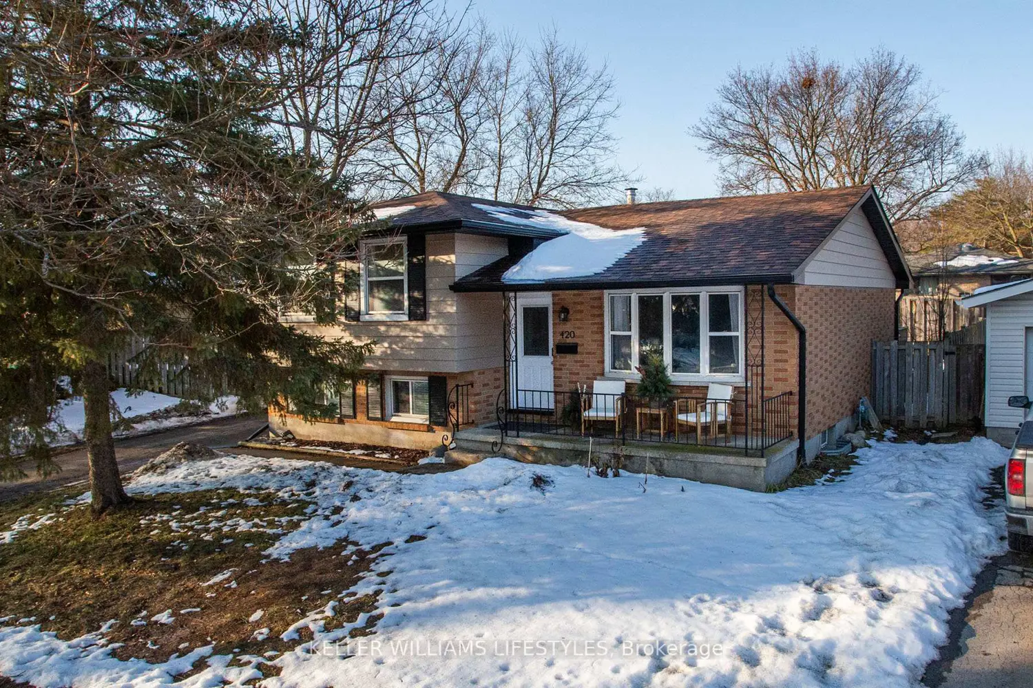 420 Castlegrove Boulevard