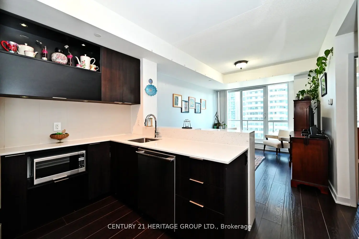 Additional image 7 of 170 Sumach Street 1201