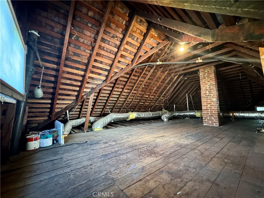 533 E Villa St, Pasadena, CA 91101