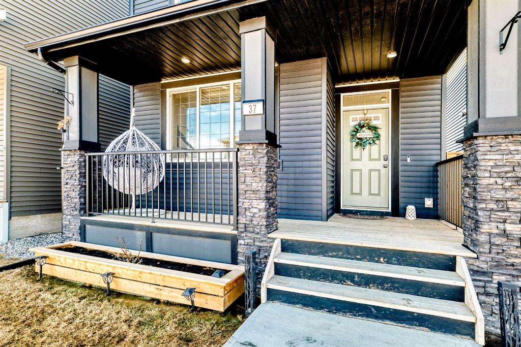 37 Legacy Glen Point SE, Calgary, AB, T2X 4T2