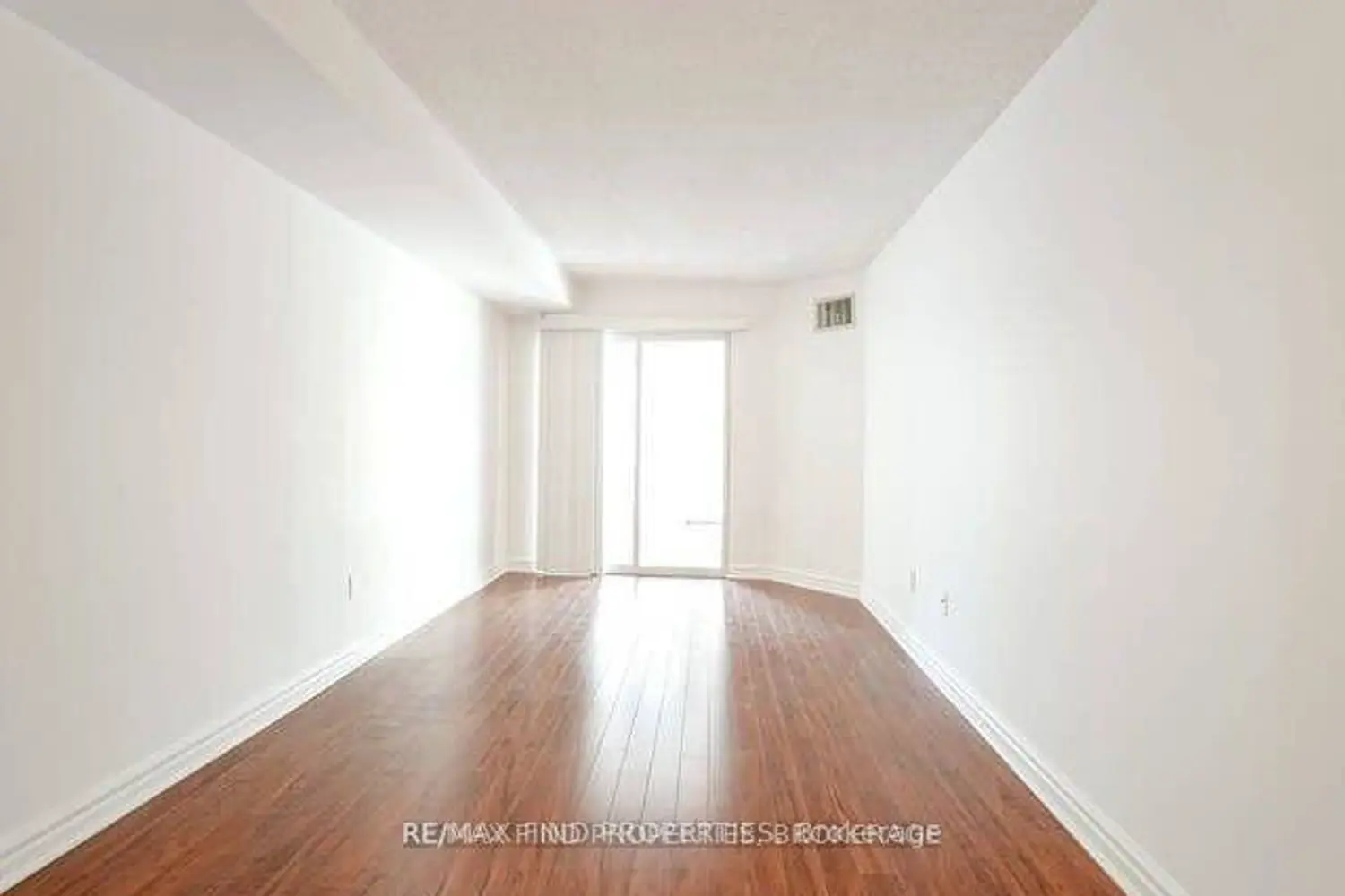 Additional image 15 of 33 University Avenue 604