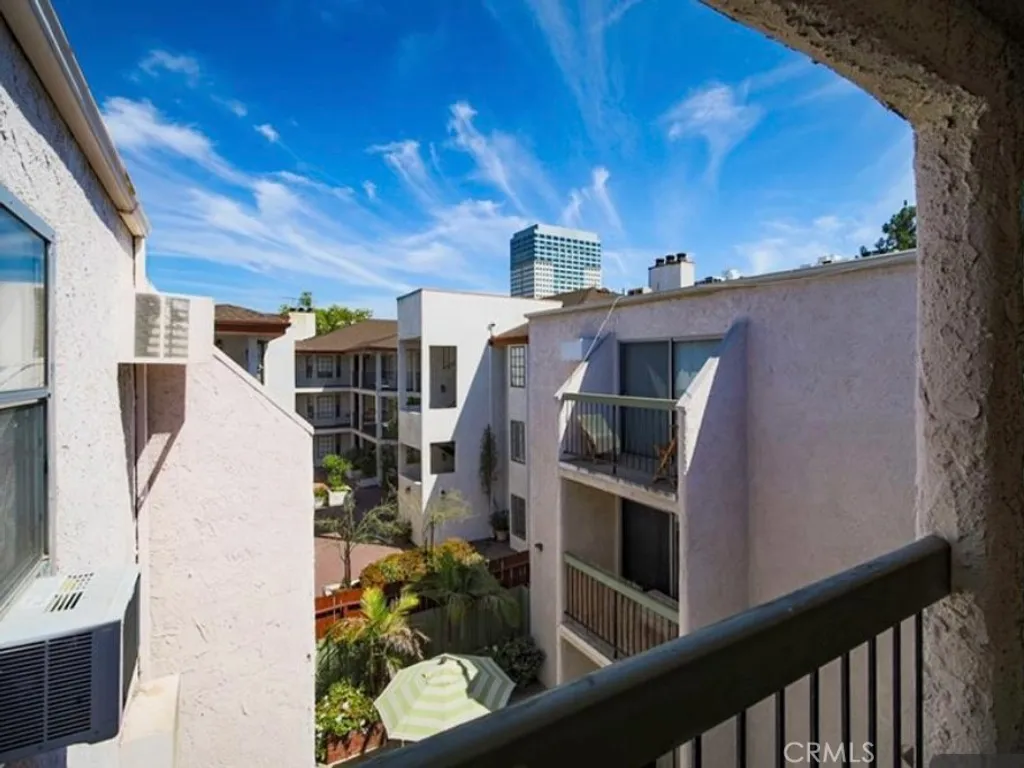 Additional image 9 of 409 Burchett St Unit 315, Glendale, CA 91203