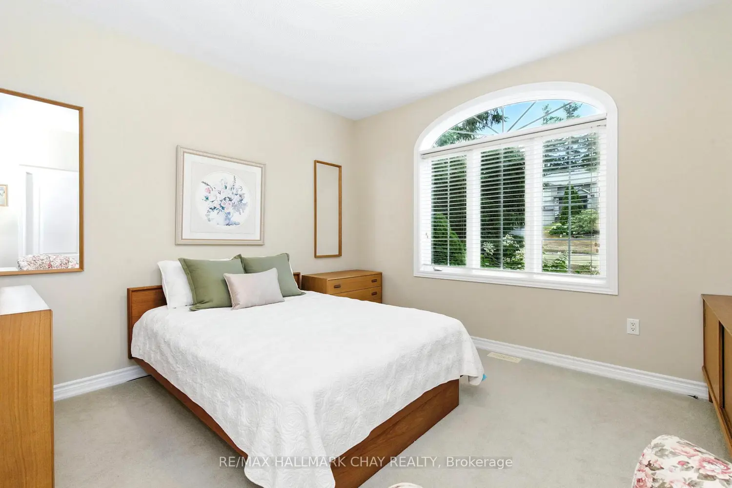 Additional image 14 of 32 Valleycrest Drive