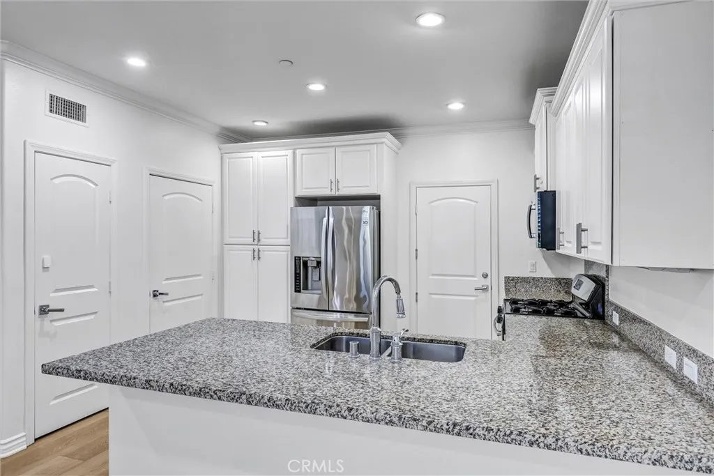 Additional image 34 of 130 Rose Arch, Irvine, CA 92620