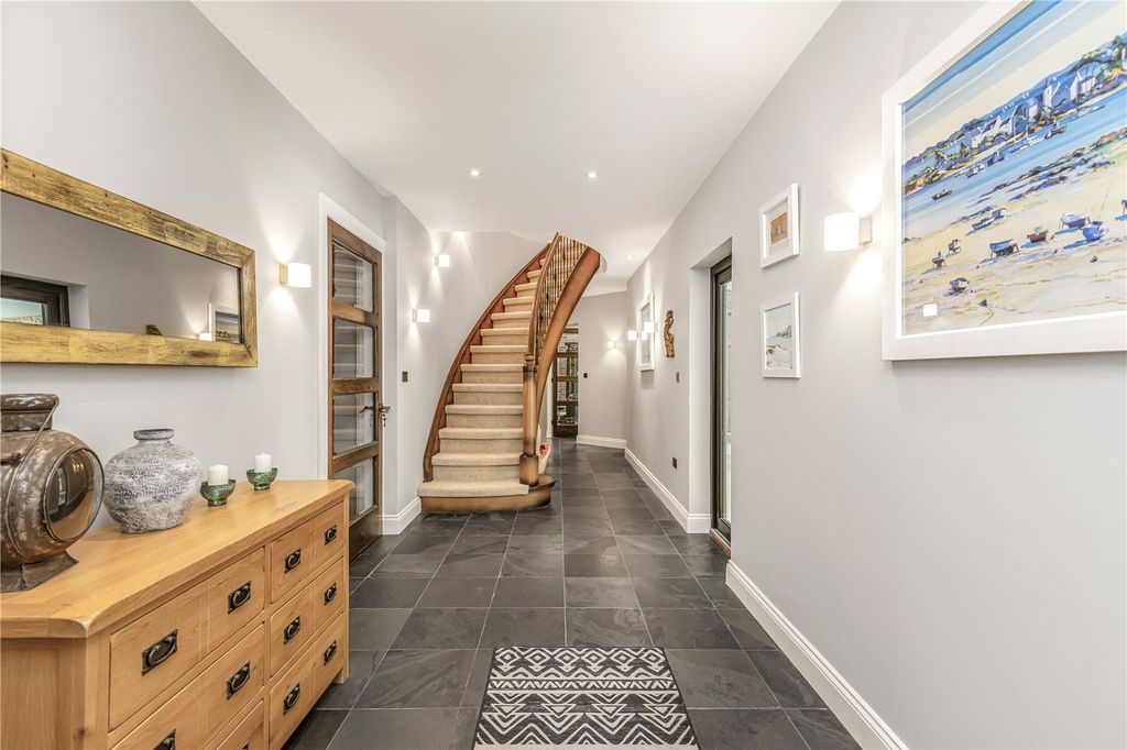 Additional image 25 of 6 bed detached house for saleSea Way, Middleton-On-Sea, West Sussex PO22