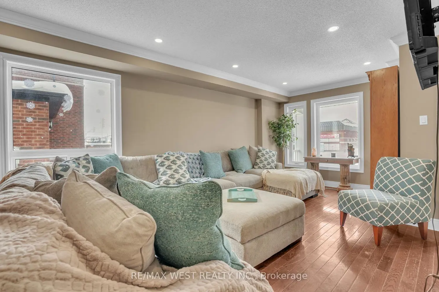 173 Prince William Way photo 2