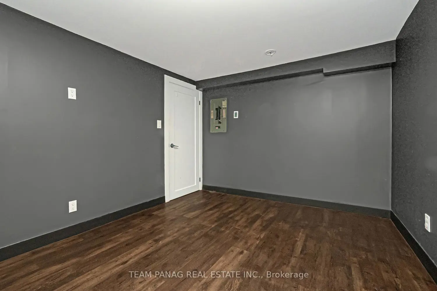 Additional image 17 of 11561 Russell Road