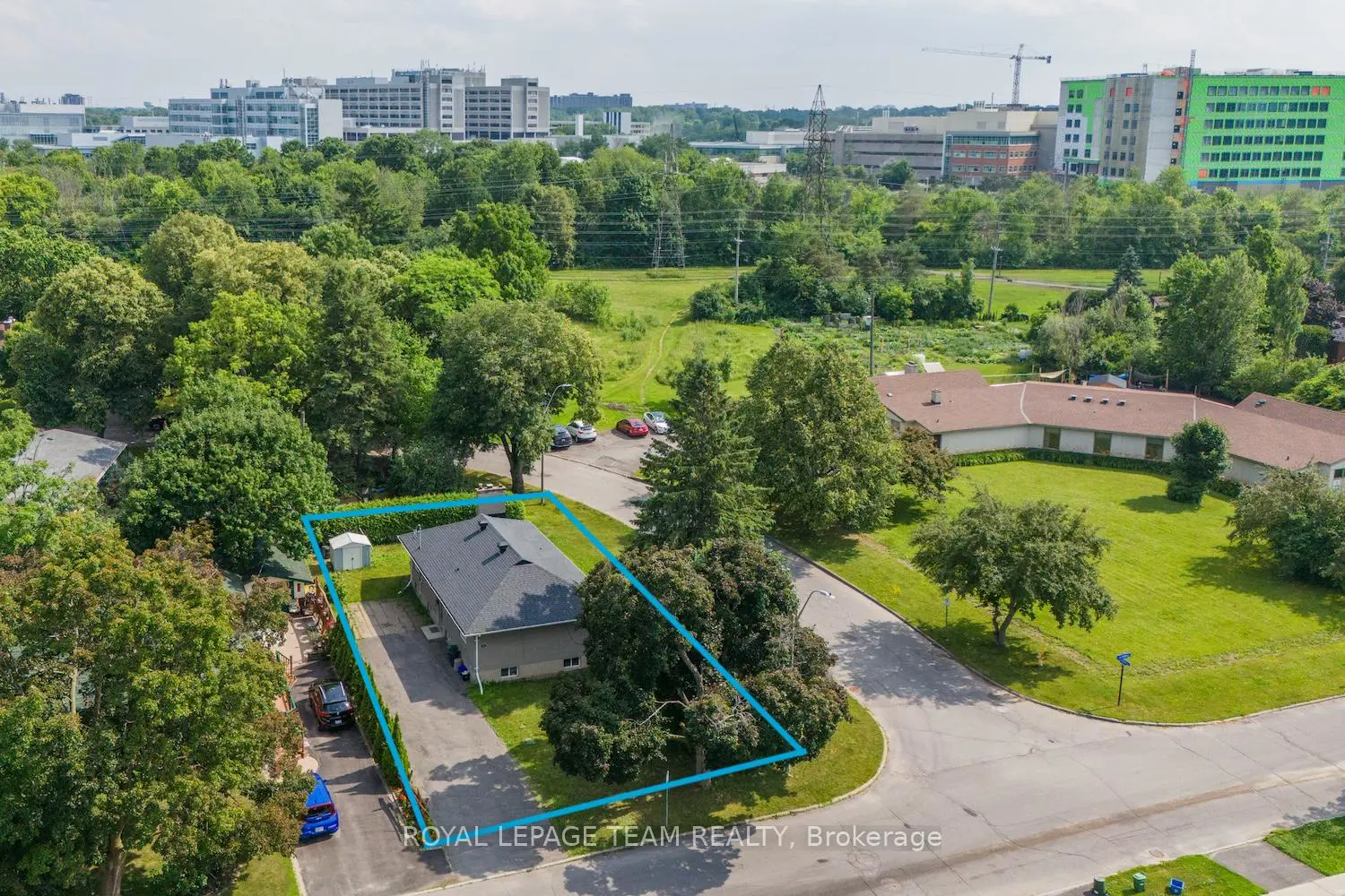 Additional image 2 of 467-469 Braydon Avenue