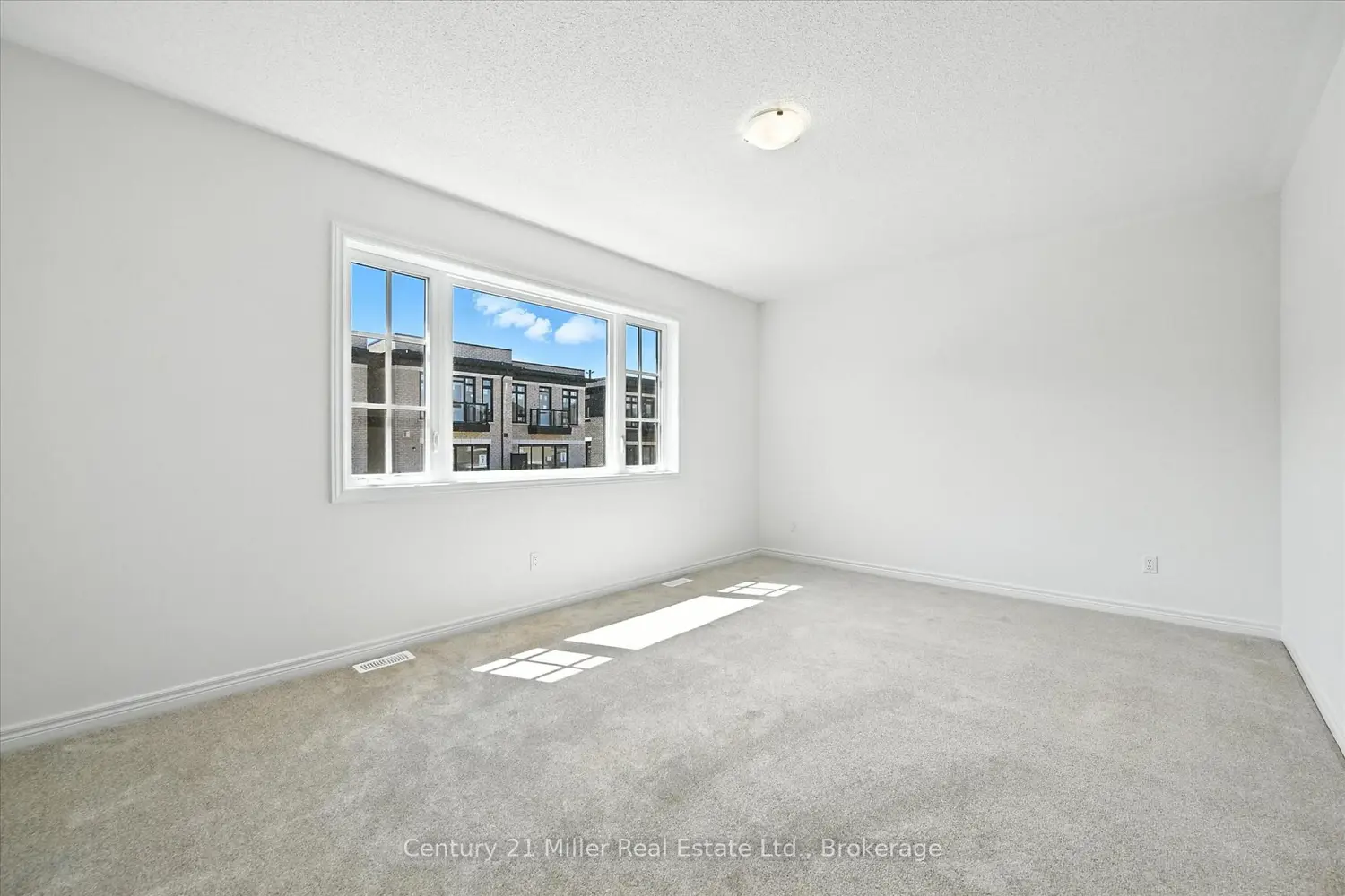 Additional image 17 of 3250 Millicent Avenue