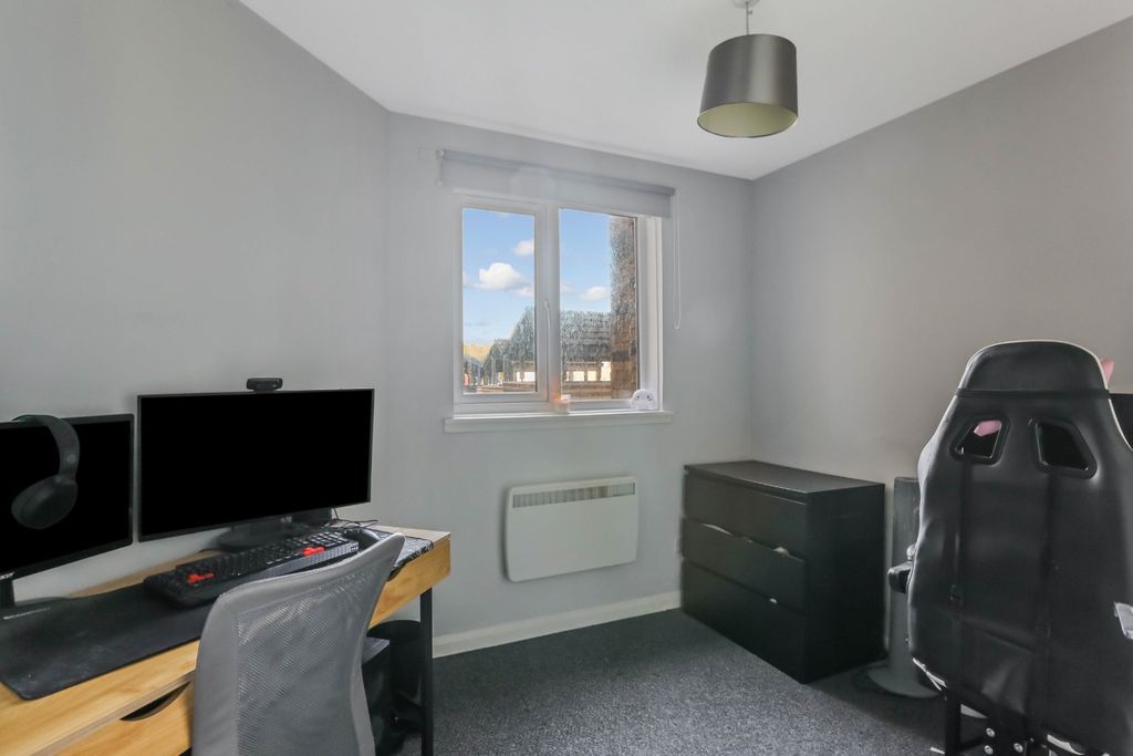 Additional image 15 of 2 bed flat for saleGlasgow Road, West Dunbartonshire, Clydebank G81