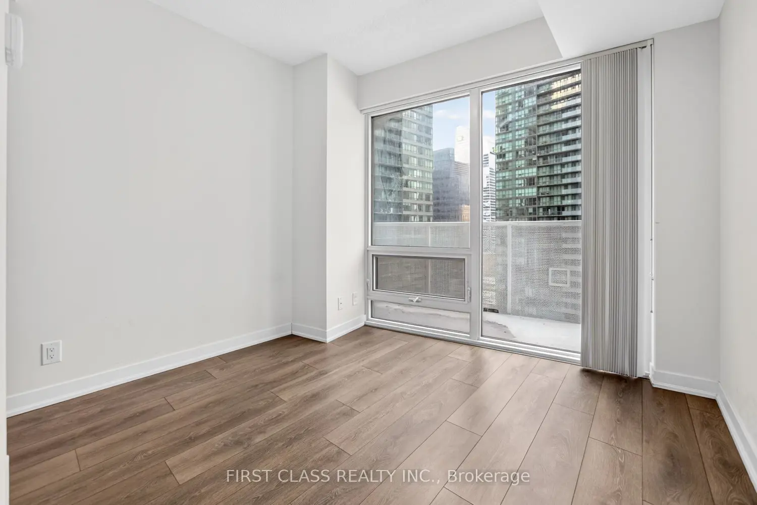 Additional image 17 of 100 Harbour Street 2502