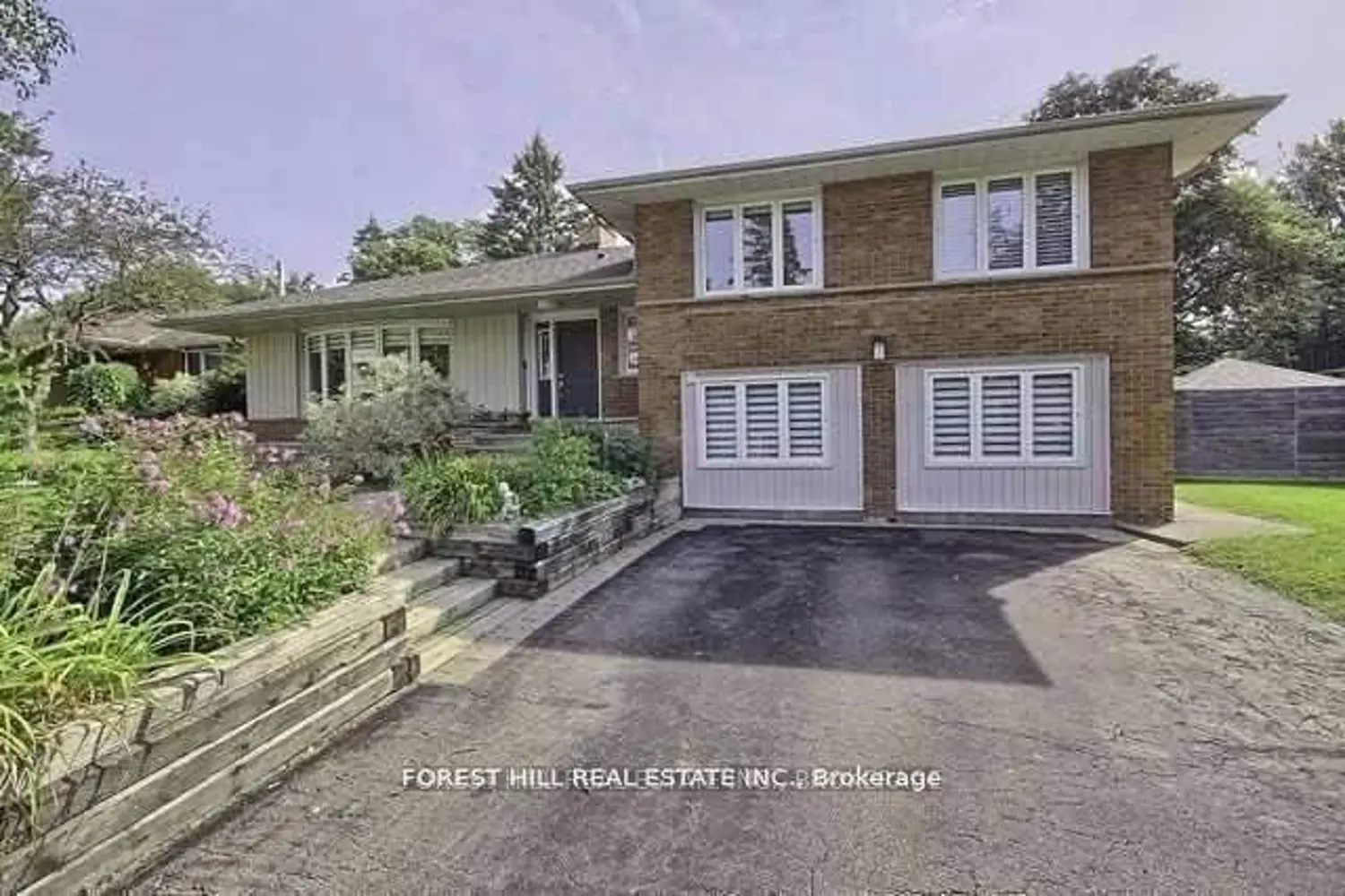 9 Vistaview Boulevard photo 3