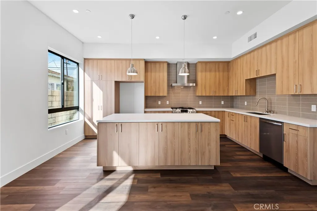 Additional image 19 of 12300 Oxnard Street Unit 3, North Hollywood, CA 91606