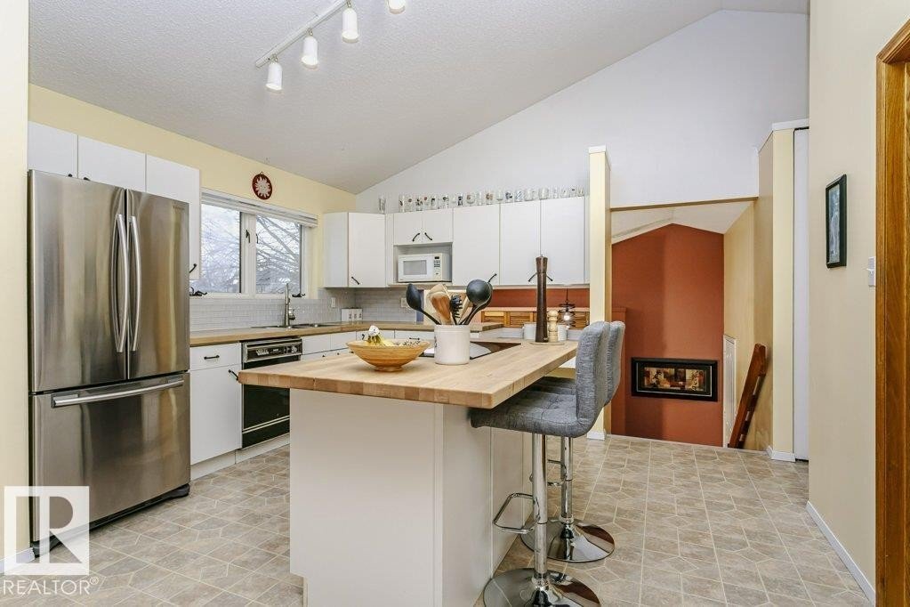 Additional image 8 of 15004 103 Avenue NW, Edmonton, AB, T5P0N8