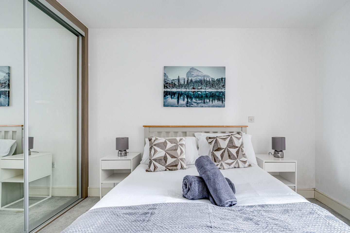 Additional image 10 of 2 Bed Flat, London, SW11, N1 7GU