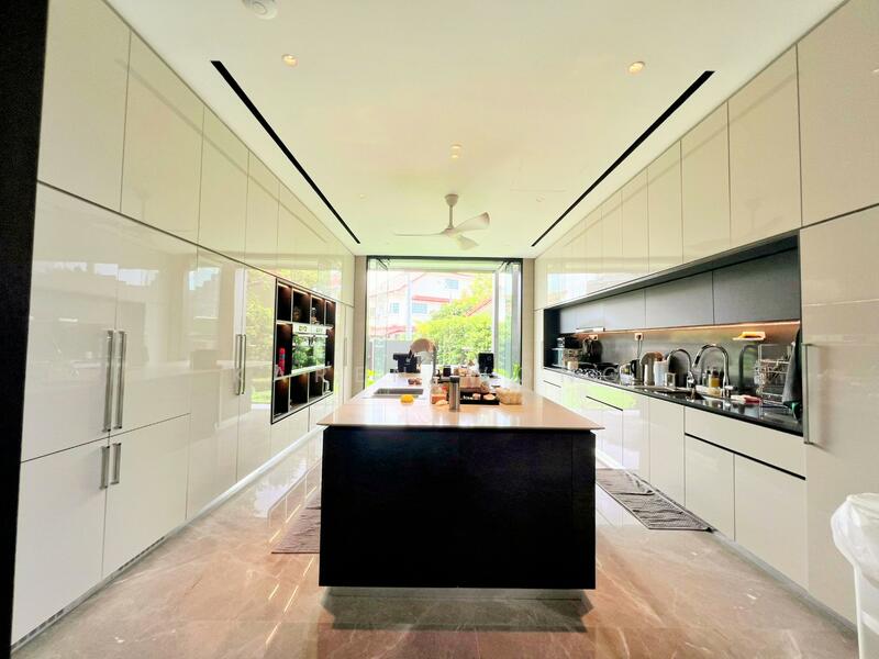 Additional image 8 of Lengkok Mariam